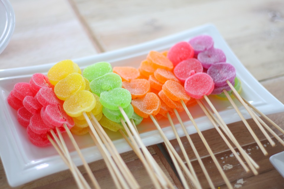 Comment éviter les colorants artificiels dans votre alimentation?